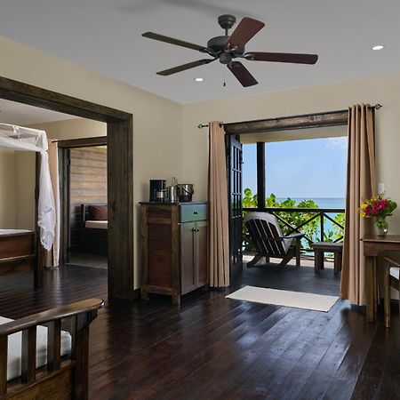 Keyonna Beach Johnson's Point Екстер'єр фото
